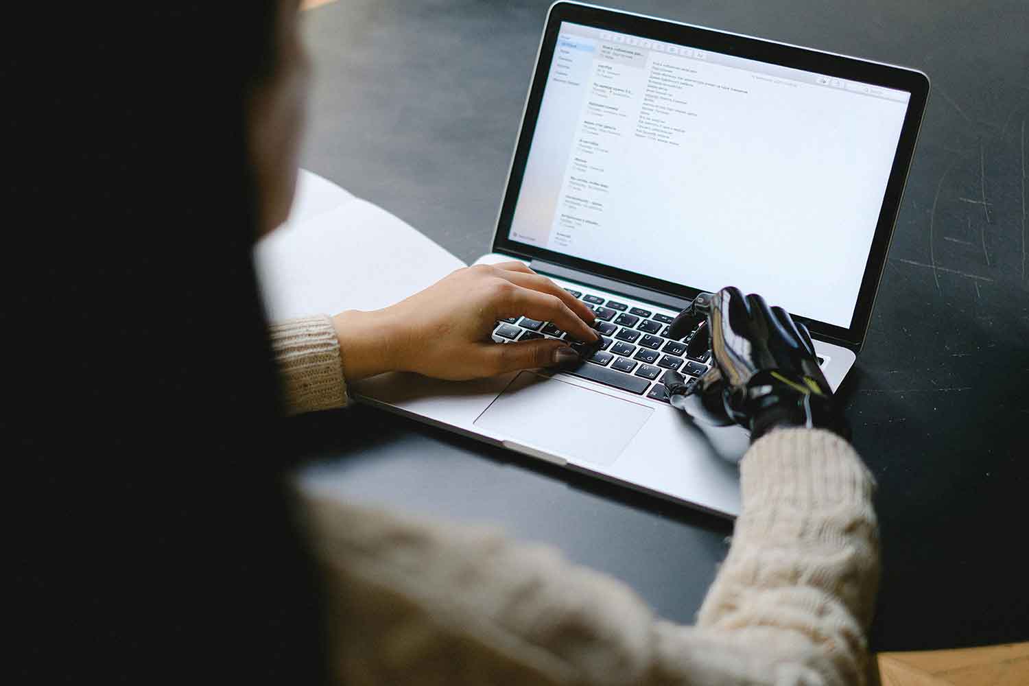 A symbolic blend of human and AI input—reflecting how quality content in 2025 is crafted through collaboration, not competition, between man and machine.